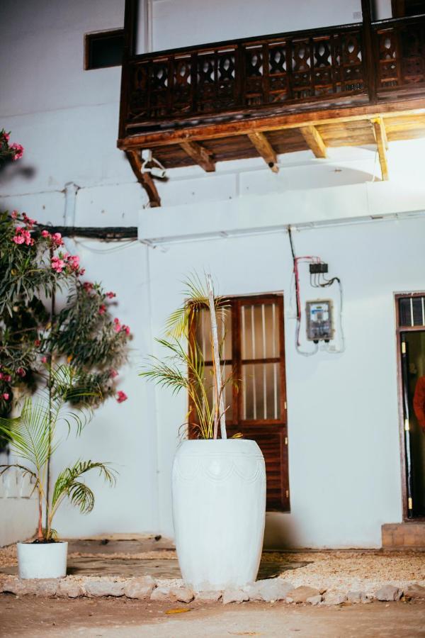 Plumeria Motel - Stone Town Zanzibar Luaran gambar